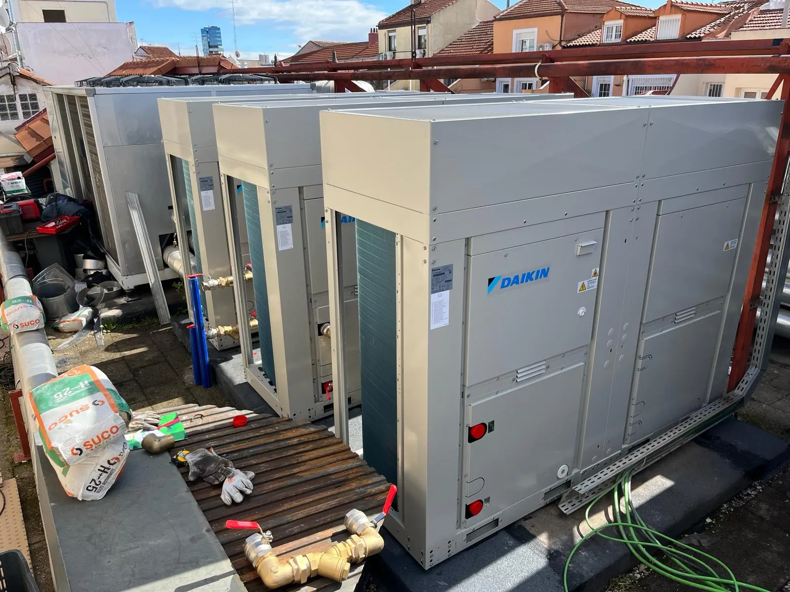 Renovación de climatización en hotel · instalación ejecutada por Tecnnia